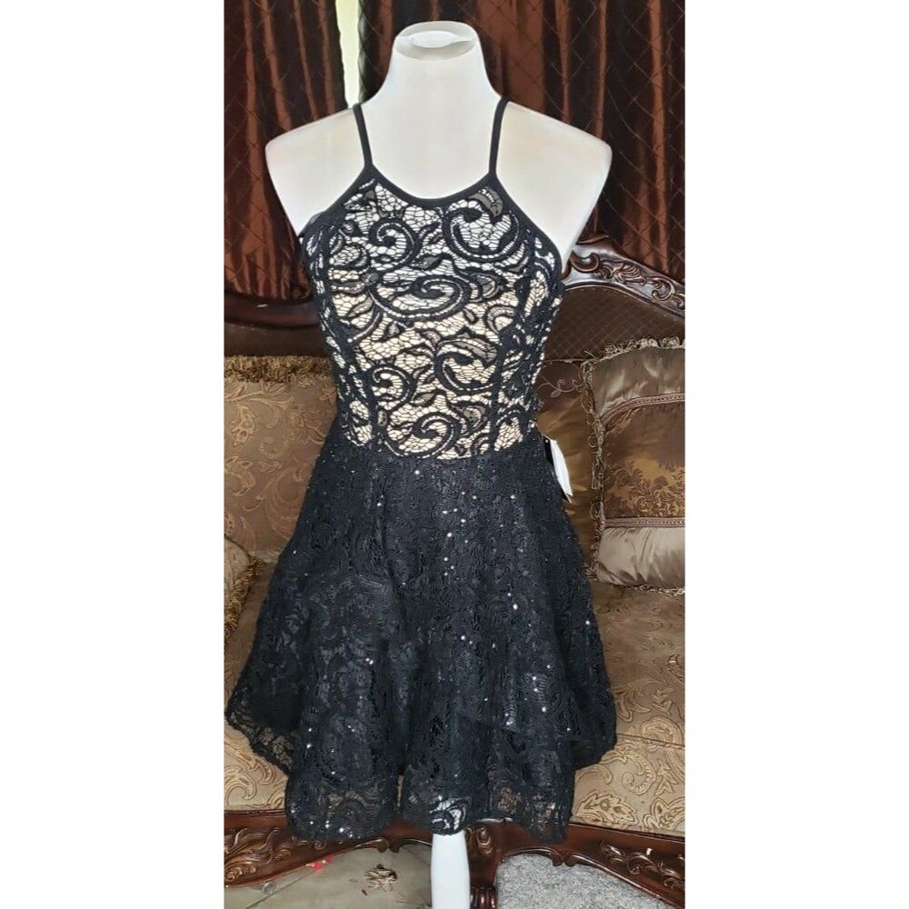 Xtraordinary dress, size 5, new with tags